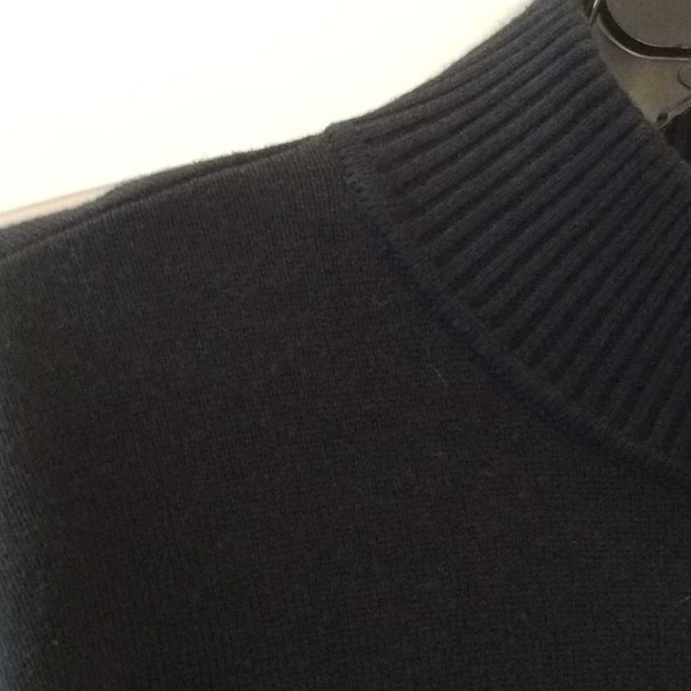 Sweater - Picture 2 of 4